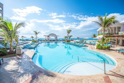 Panama Jack Resorts Cancun